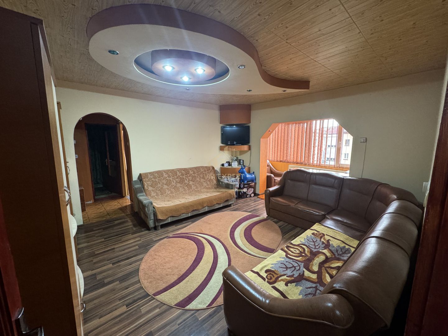 APARTAMENT CU 2 CAMERE, ETAJ 4, GRUI, CAMPULUNG - Poză 2