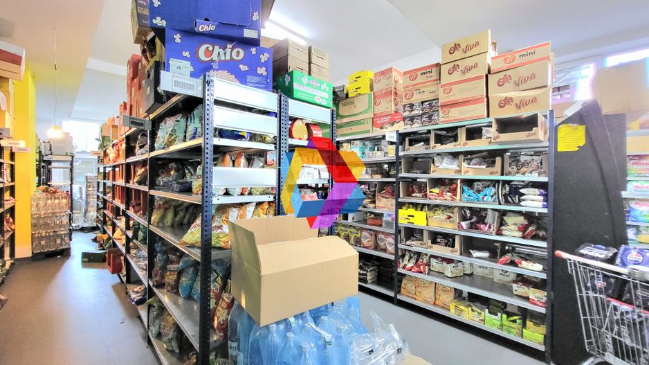 Spațiu comercial cu terasă - 350 mp - Poză 2