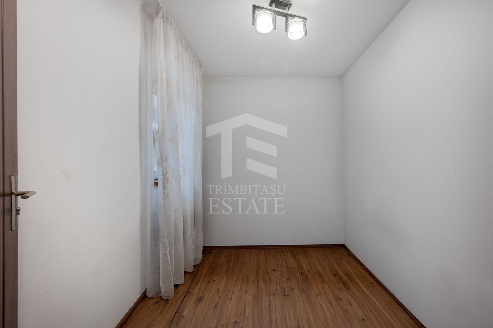 2 Apartamente  in Vila 5 Cam Metrou Basarab Gara de Nord - Poză 27