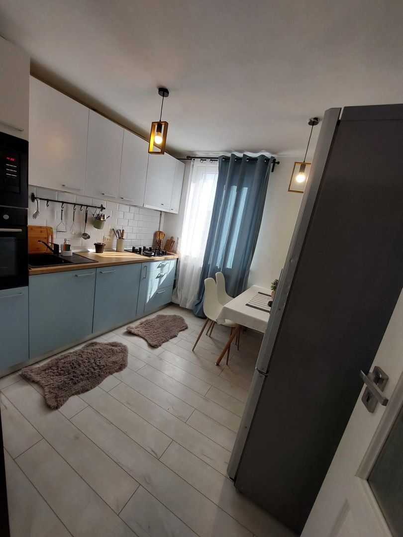 Apartament 2 Camere Decomandat Primii Chiriasi Renovat Loc Parcare - Poză 2