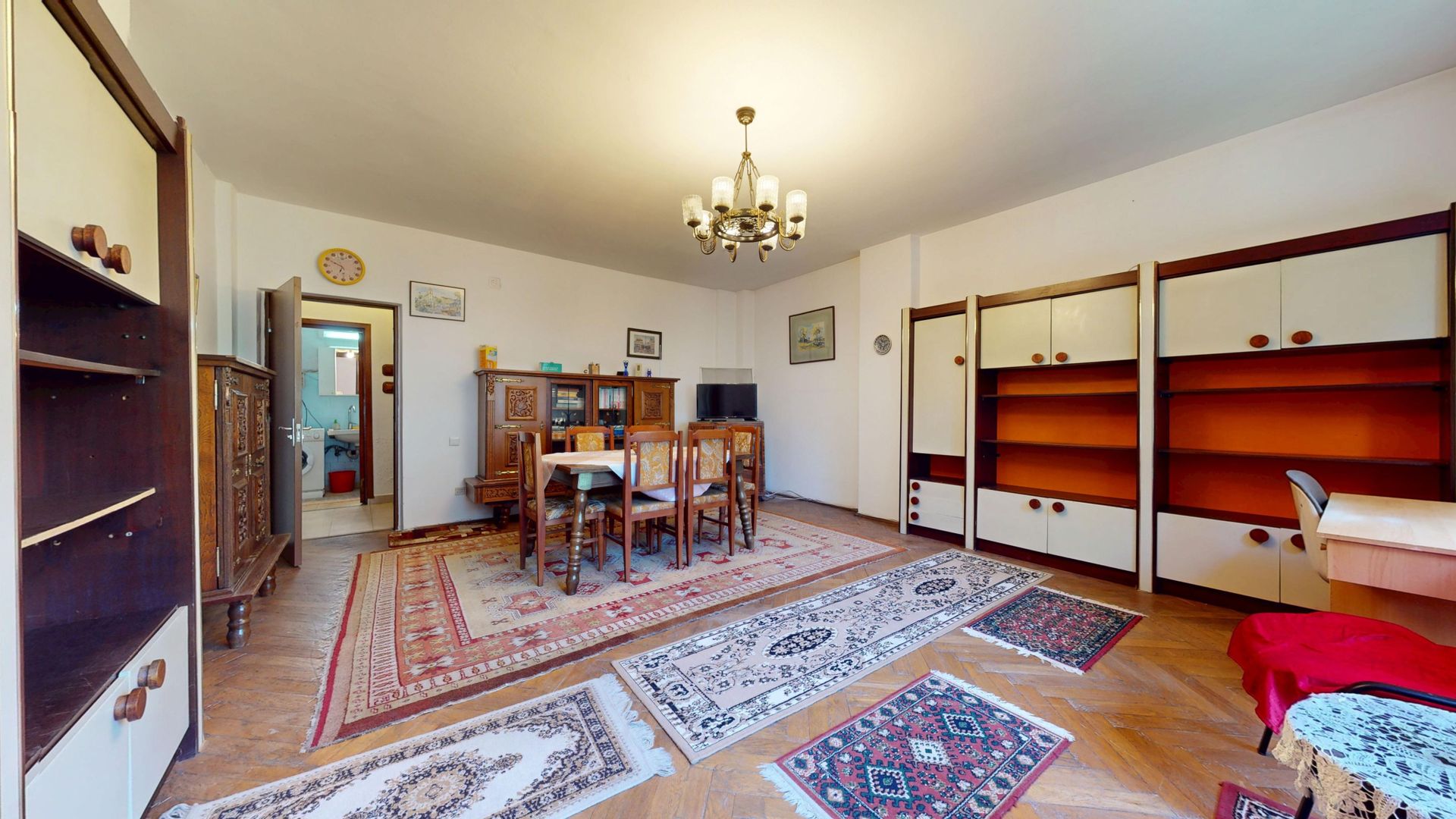 Apartament 2 ,5 camere,  cu gradina,  in centrul orasului Brasov - Poză 2