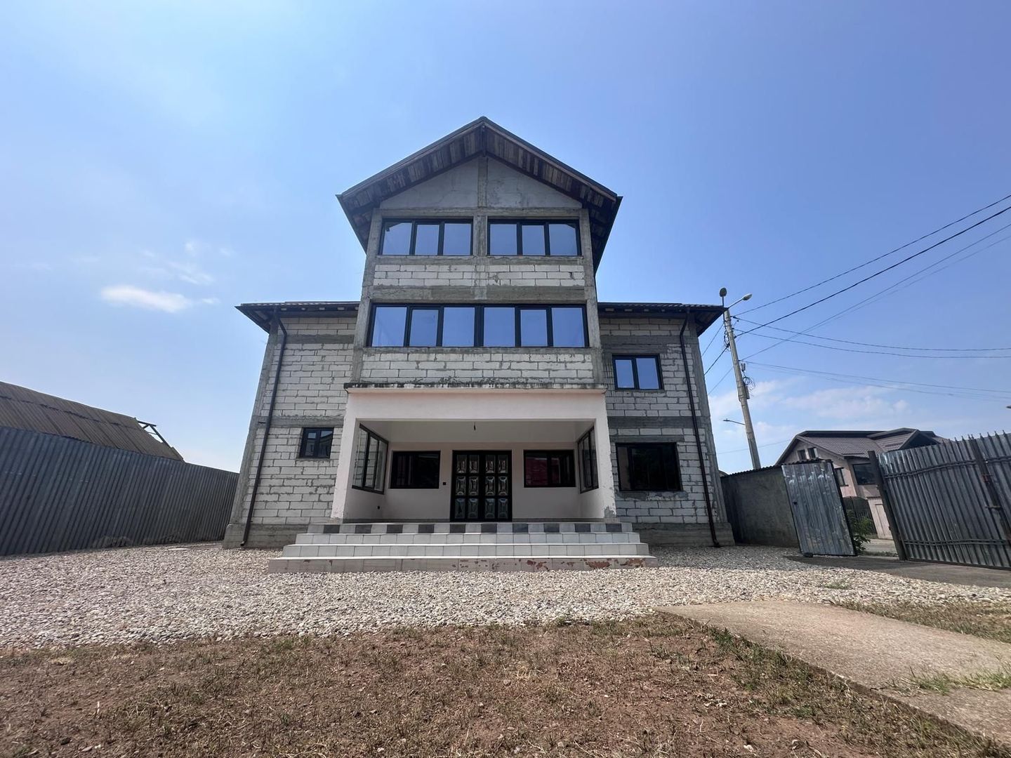 Casă de vânzare sau de închiriat in M12- INVESTIȚIE SAU LOCUINȚĂ? - Poză 3