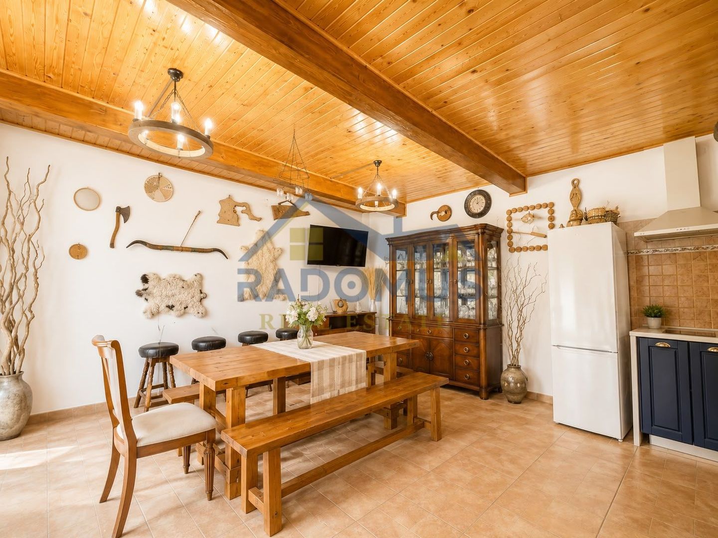 Proprietate Premium | 2 Case | Piscină | Teren 2.000 mp | Mobilată - Poză 16