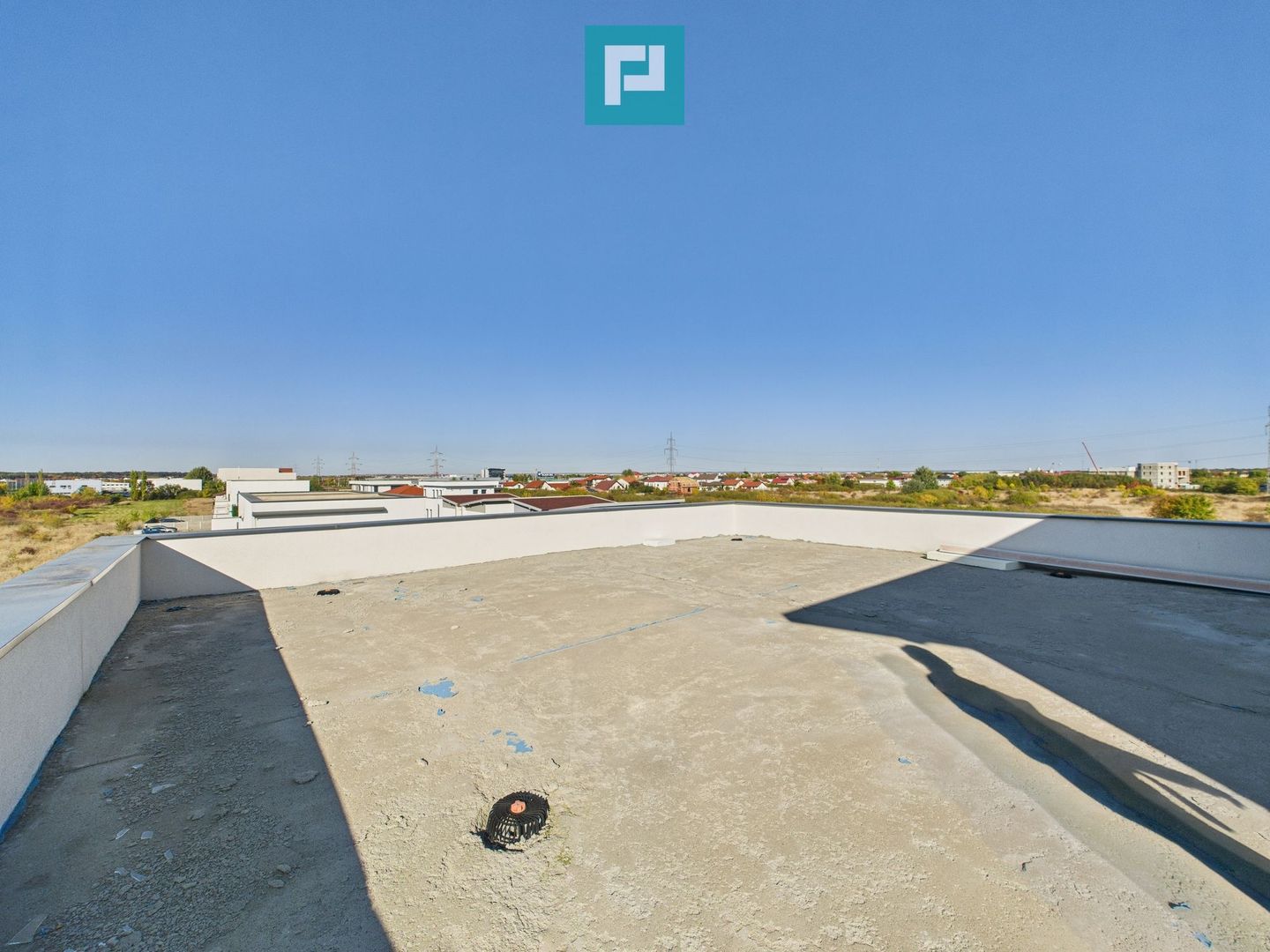 Penthouse cu lift privat și terasă mare în Ghiroda - Poză 13