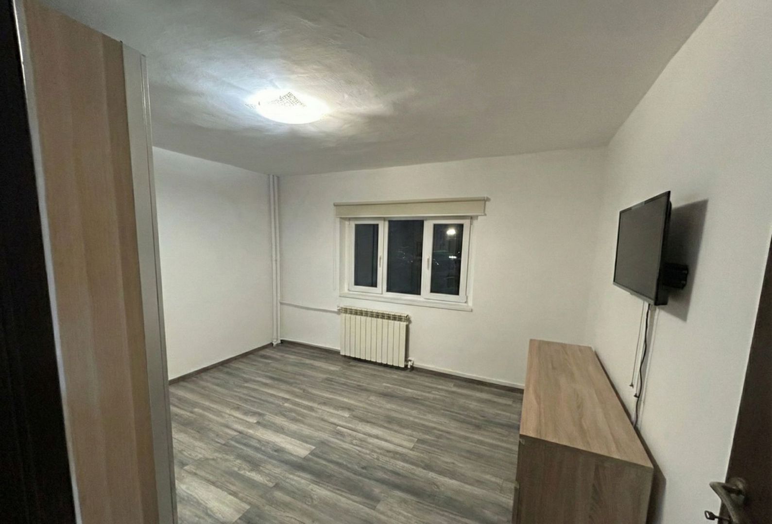 Inchiriere Apartament 2 camere Unirii Zepter - Poză 2