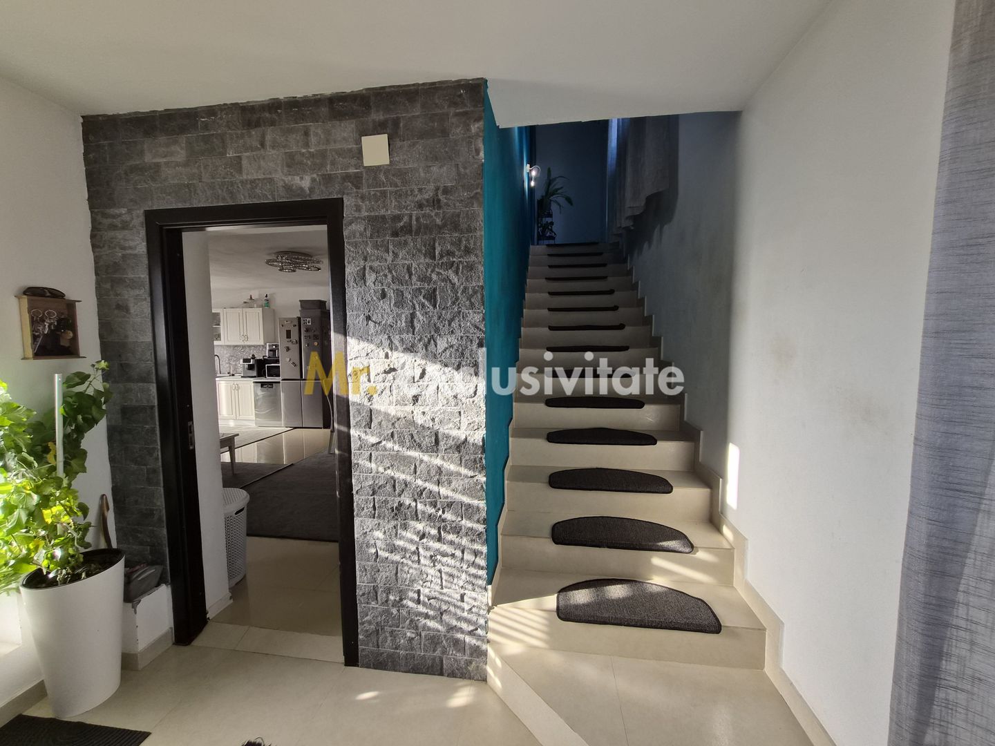 Casa P+M Leordeni, Arges-constructie din caramida si teren de 645 mp - Poză 7