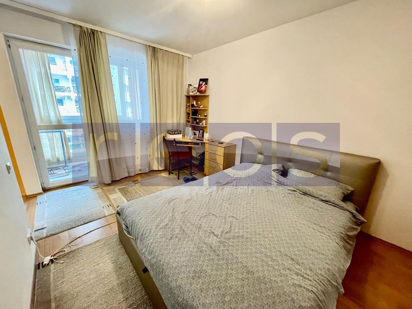 VANZARE APARTAMENT 2 CAMERE VITAN RIN GRAND 42MP CENTRALA PROPRIE PARCARE INCLUS - Poză 1