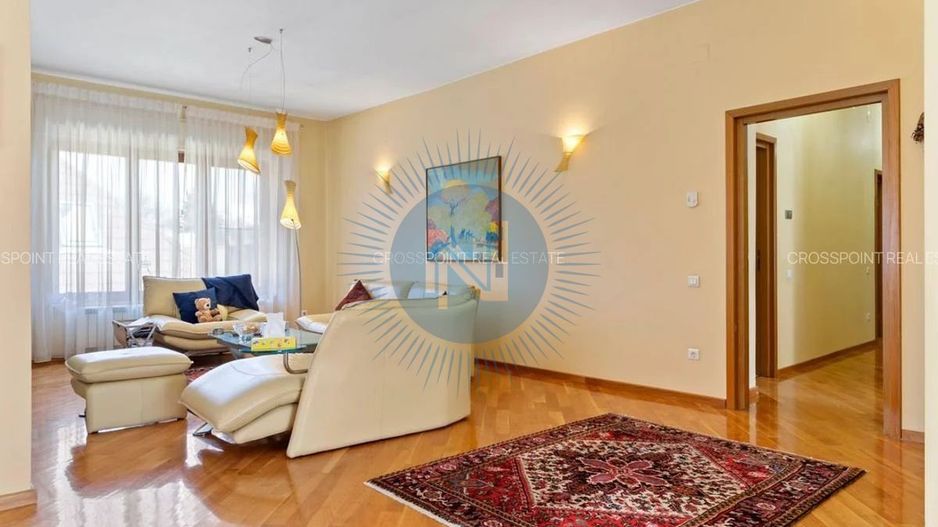 Apartament in vila Capitale plus Demisol - Poză 3