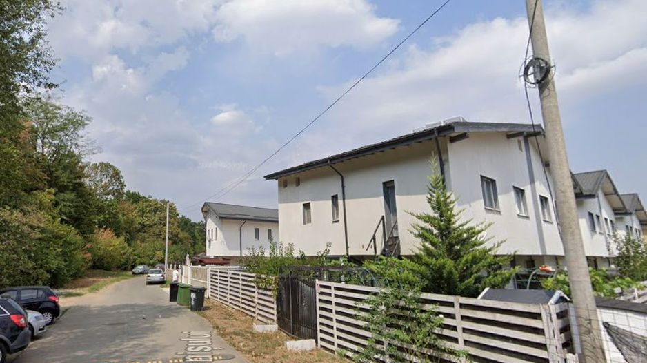 Vilă modernă cu 4 camere, lângă pădure, în Tunari - Poză 1