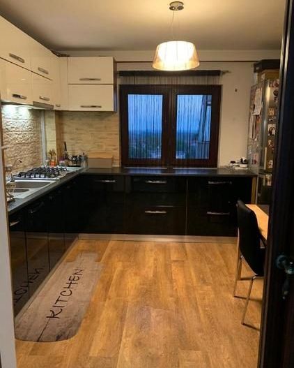 De închiriat apartament mobilat și utilat - 3 camere - Micro 20 - Poză 2