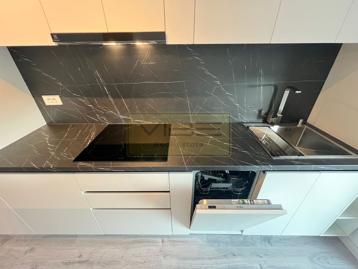 Apartament 2 camere NOU Poitiers Towers - Poză 8