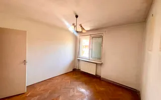 Apartament 3 camere central Ștrand cu garaj si boxa - Poză 16