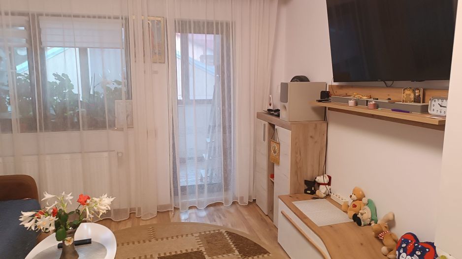 Vânzări apartamente - Poză 1