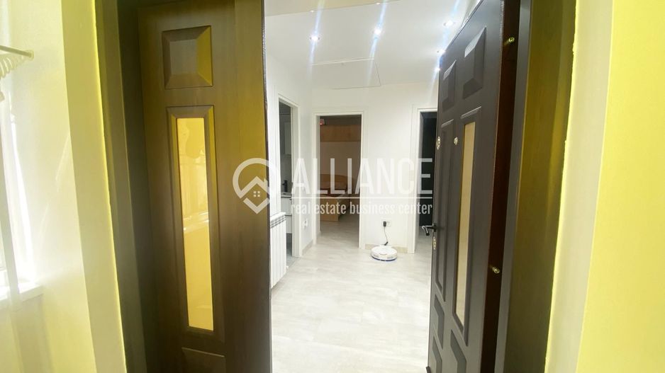 Valu lui Traian (COD 07) Casă  3 camere cu teren  de 930 mp - Poză 6