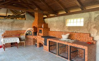 Casa de vacanță 4 camere la cheie,500mp teren,Câmpul Cetății - Poză 4