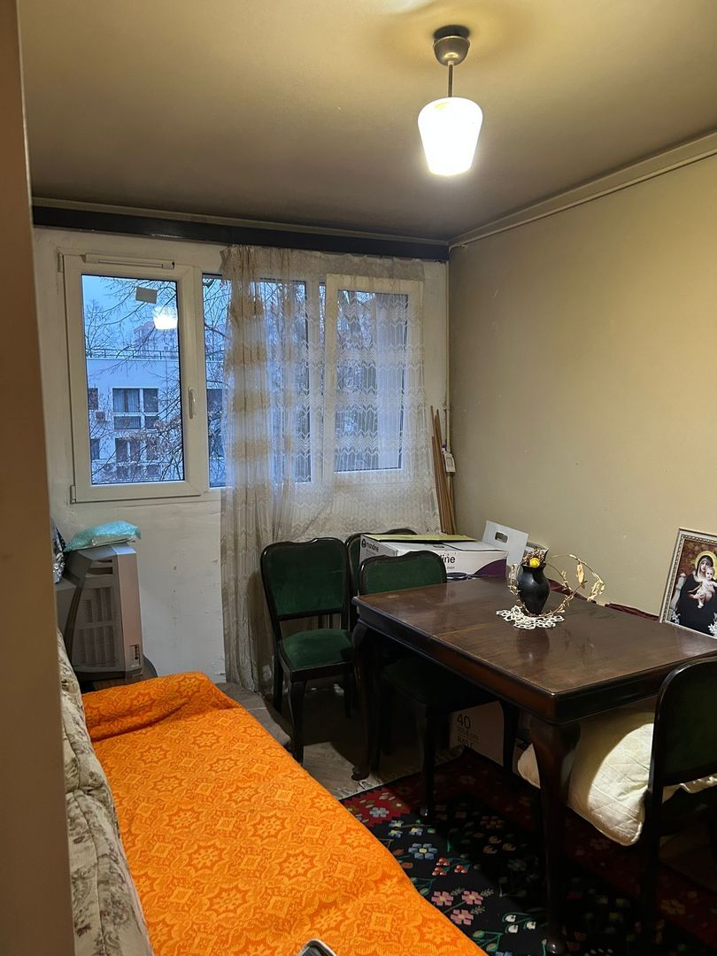 Vanzare apartament 3 camere Titan-Barajul Lotru, 2 minute metrou - Poză 8