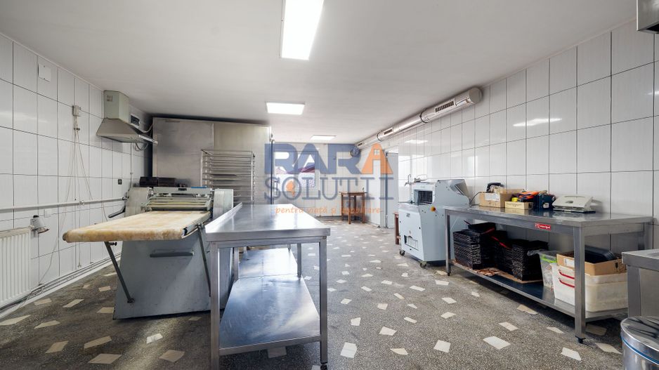 Spațiu de producție cu dotări complete: brutărie, patiserie și magazin - Poză 17