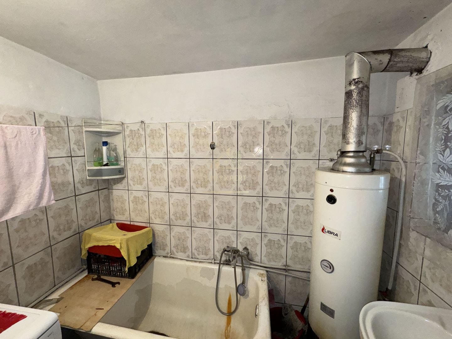 CASA 4 CAMERE, TEREN 604 MP, VOINESTI LERESTI, COMISION 0% - Poză 12