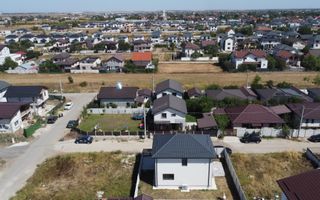 Vila la intrare in comuna Berceni - Poză 13