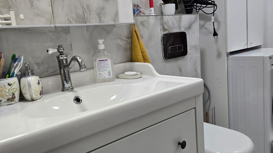 Sagului | 3 Camerre | Etaj Intermediar | Centrala Proprie. - Poză 2