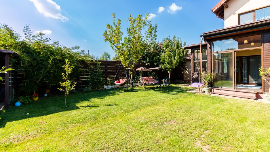 Casă primitoare  | Tunari | Grădină spațioasă plus piscină - Poză 21