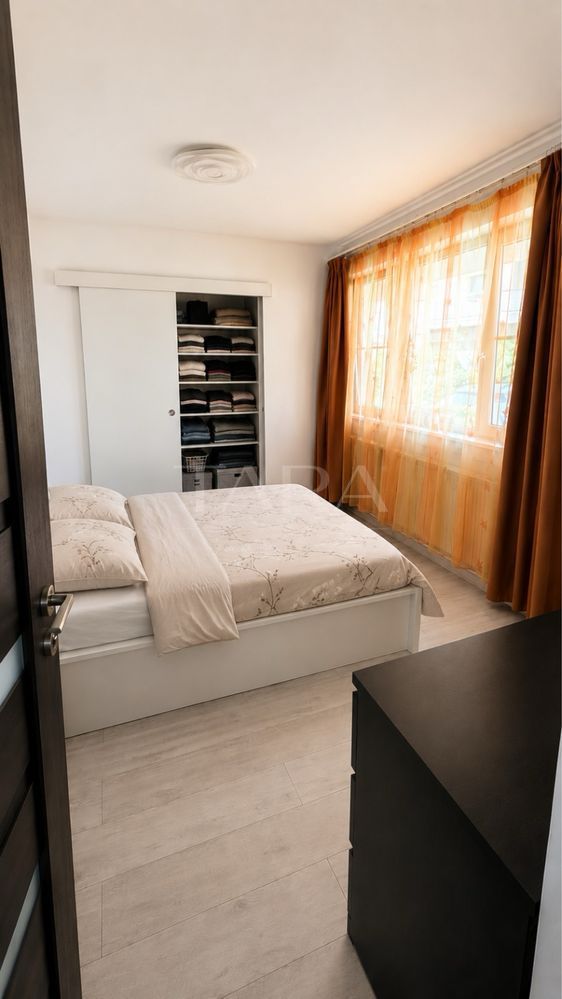 Apartament cu 3 camere, 70 mp, ansamblu cu drum privat. - Poză 4