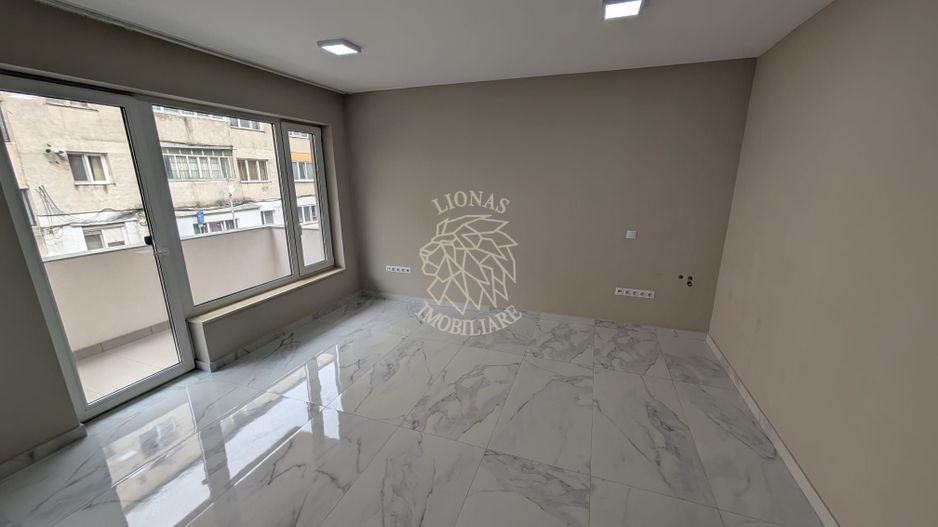 Spatiu de Birou Nou 36 mp-balcon 7 mp-Zona Han - Poză 5