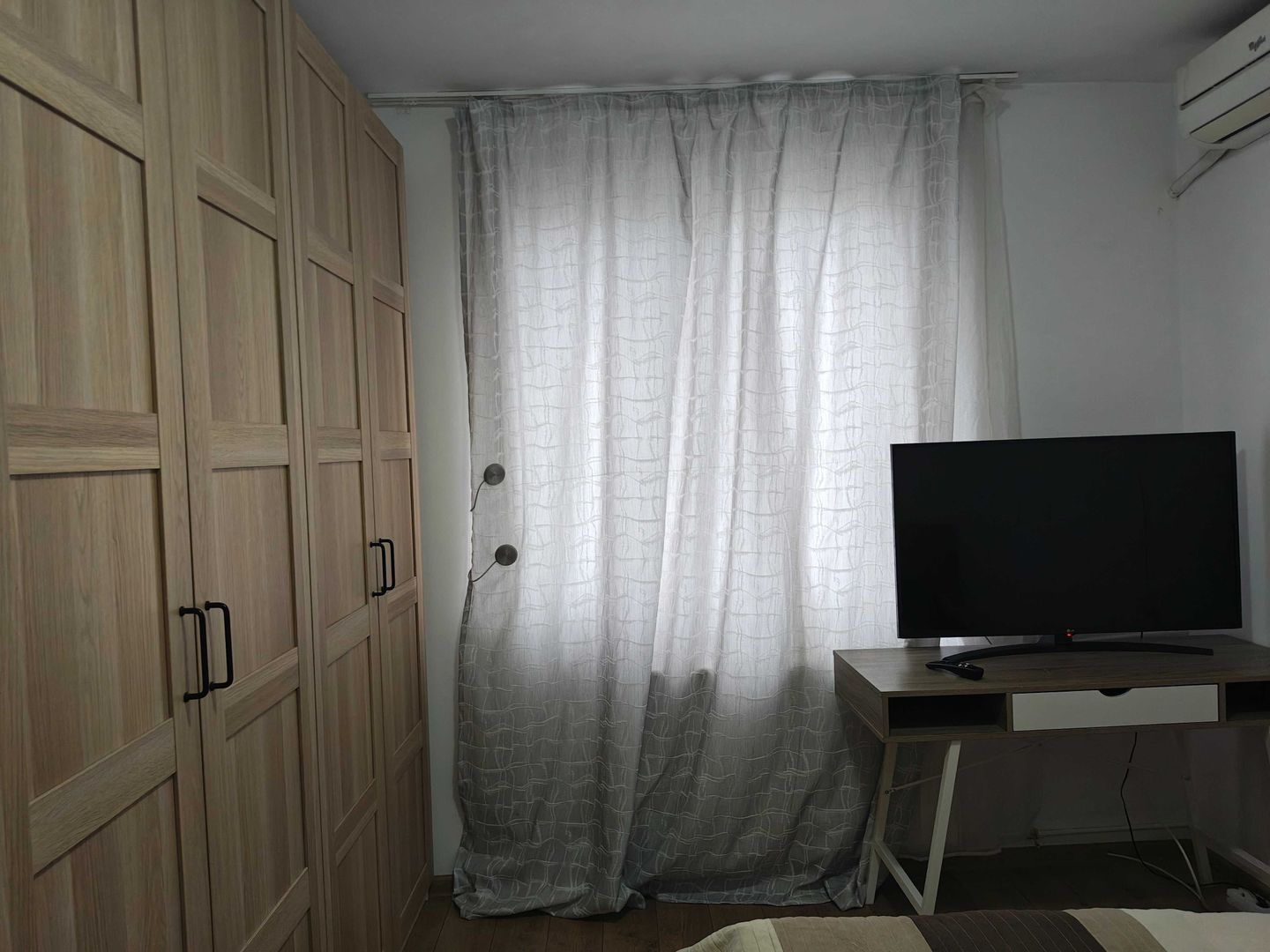 Vânzare apartament 2 camere Titan- aproape Auchan, bloc 1980, boxa - Poză 3