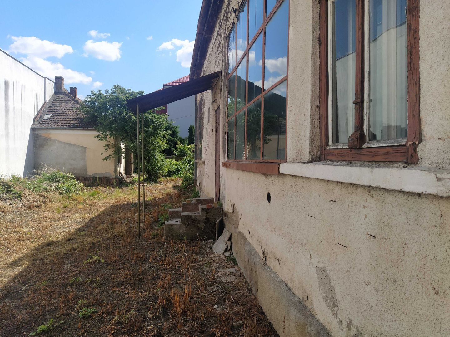 De vanzare casa - Ana Ipătescu Nr.6 - Poză 1