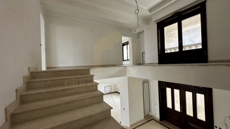 Vanzare casa 530 mp utili, zona Hotel Napoca - Poză 2