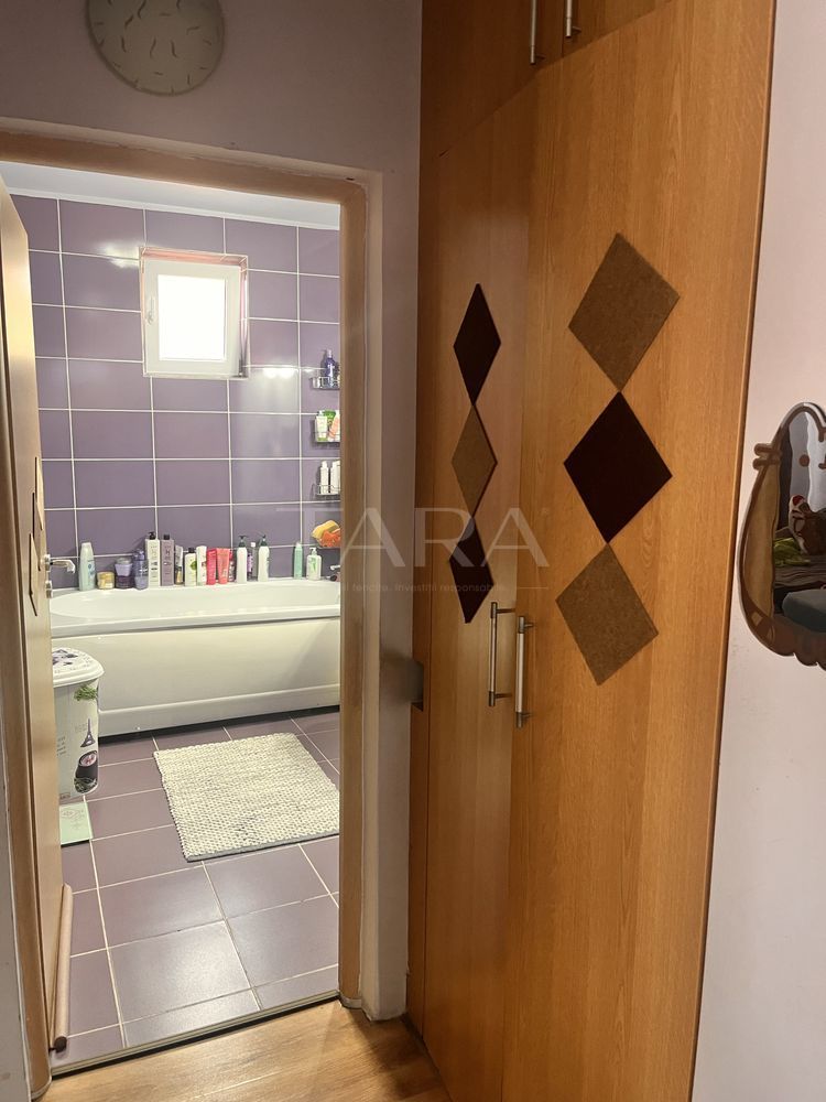 Apartament cu 3 camere, 2 băi și parcare privată, Apahida. - Poză 8