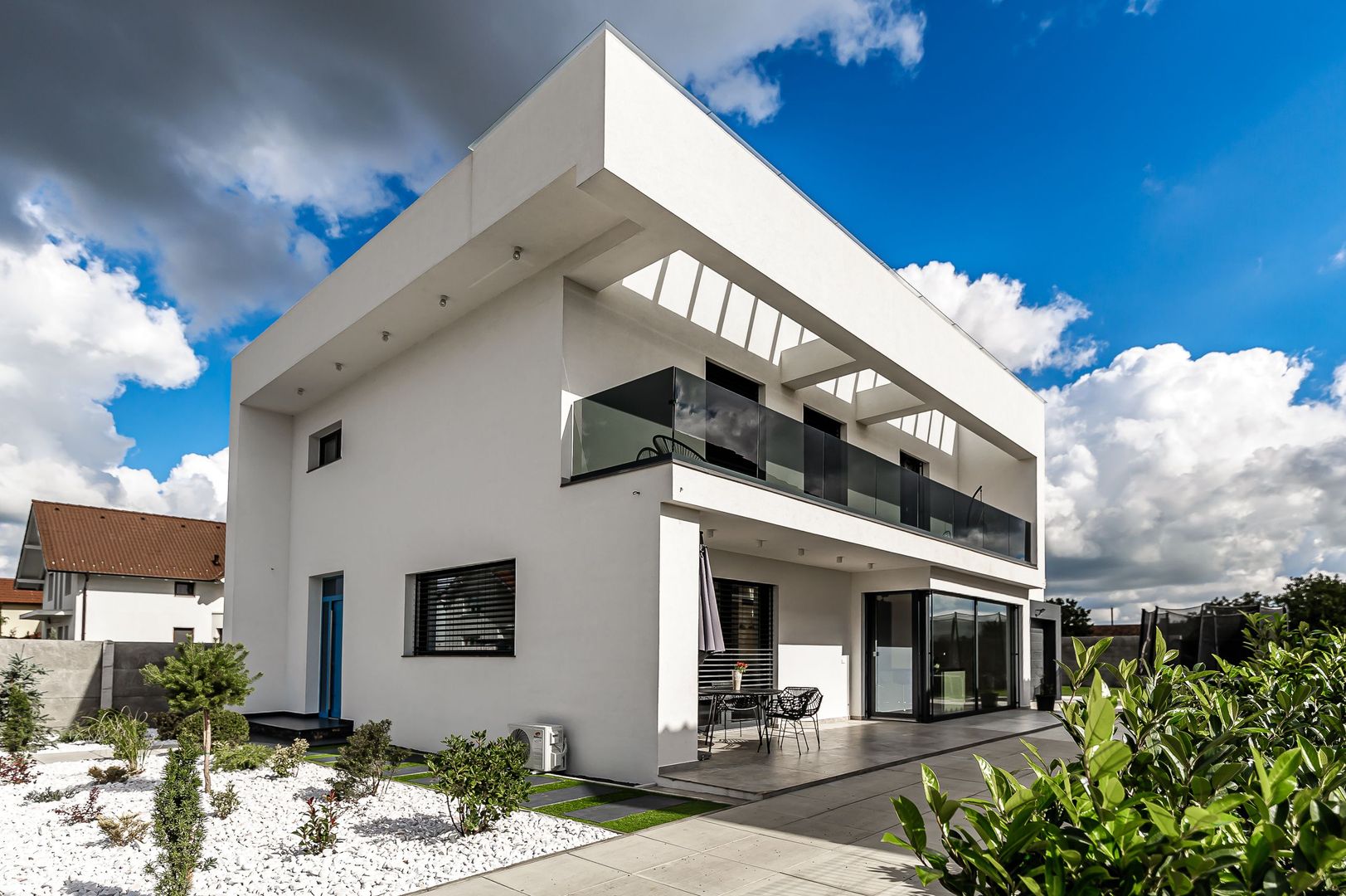 Vilă modernă in Bujac - Poză 2