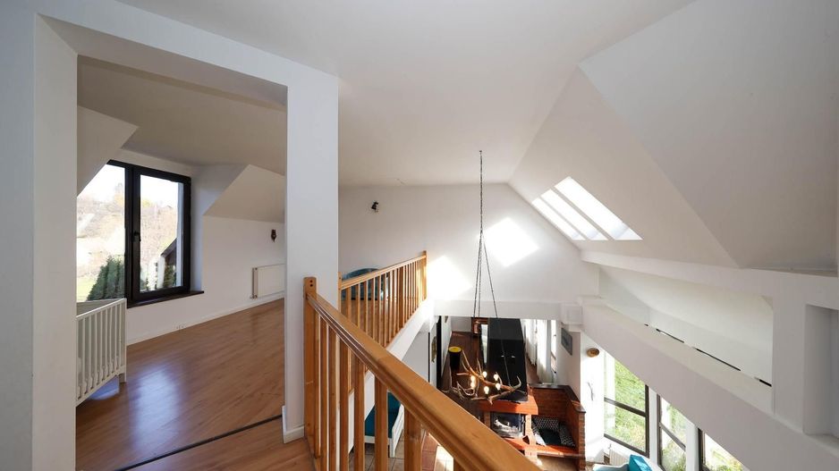 Vilă spațioasă de vânzare în Predeluț, Bran | 2000mp - Poză 32