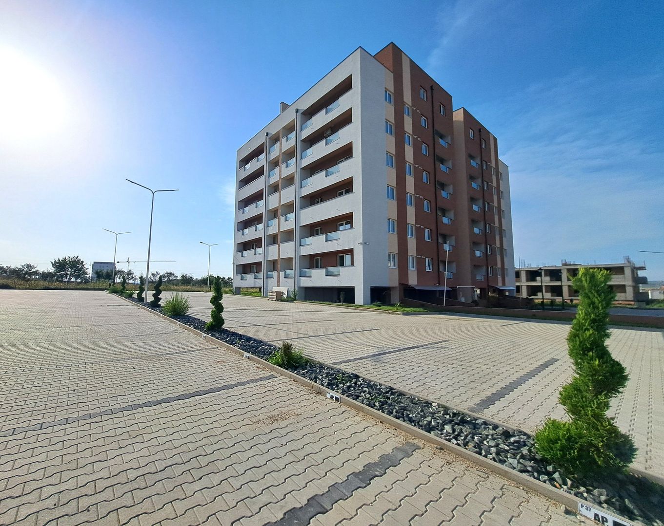 Apartament 3 camere, 2 bai, balcon mare - Sibiu - Poză 12