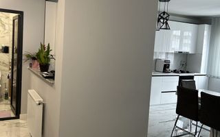 Apartament de vânzare,  55 mp , etaj 2 , zona Eroilor , Floresti - Poză 4