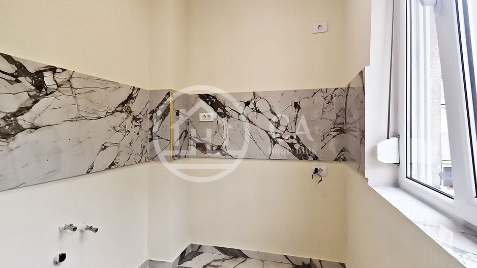 Apartament de vânzare cu 2 camere în zona Rogerius, Oradea - Poză 7