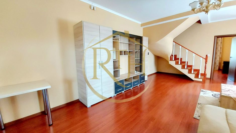 Oferim spre inchiriere casa-duplex,4 camere,Dumbravita aproape de Lidl - Poză 6