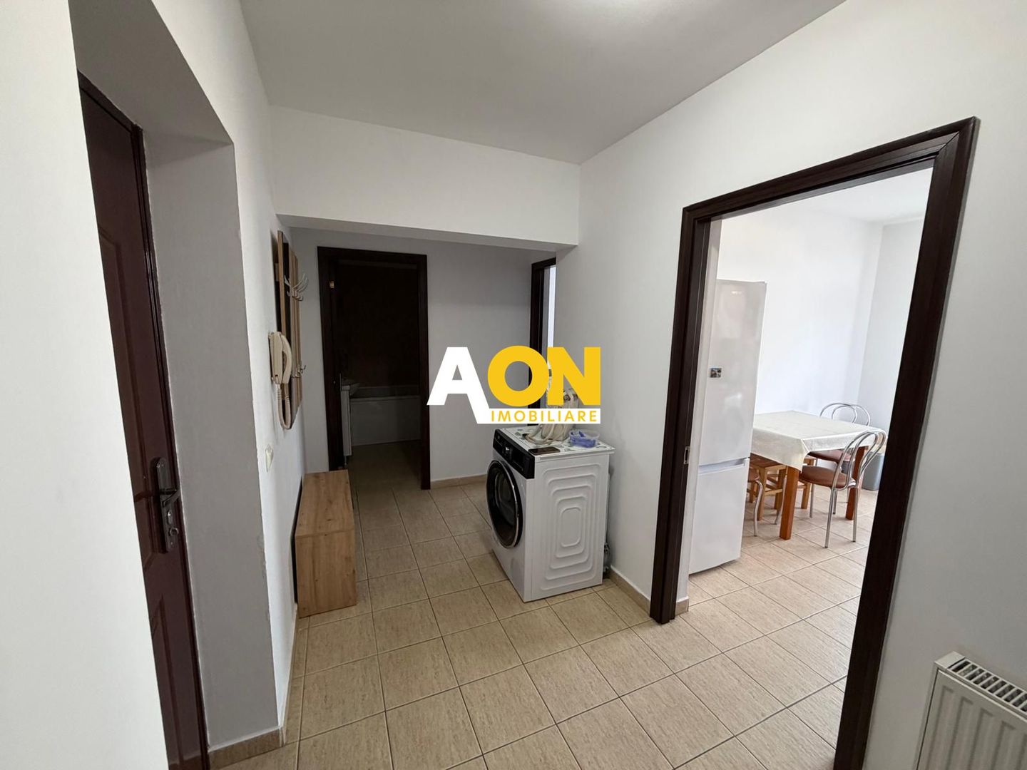 Apartament 2 Camere, Bloc Nou, Zona Cetate - Poză 10