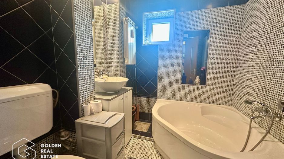 Apartament 2 camere, zona Alfa, aproape de tramvai, loc parcare inclus - Poză 9