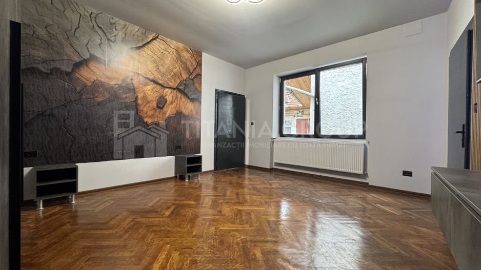 Garsonieră 42 mp complet renovata, zonă centrală, vis-a-vis Teatrul Dramatic - Poză 2