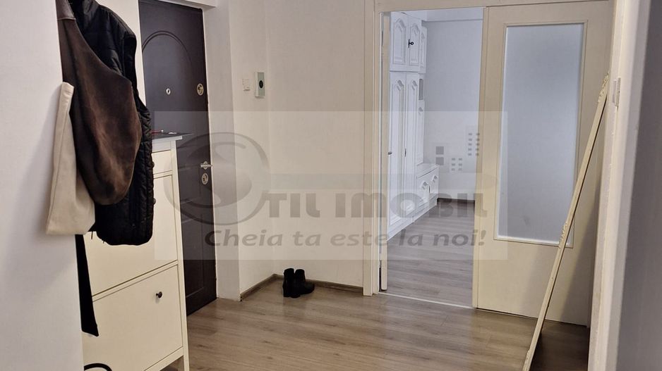Apartament 2 cam decomandat- Bld. Poitiers- 115.000 euro - Poză 9