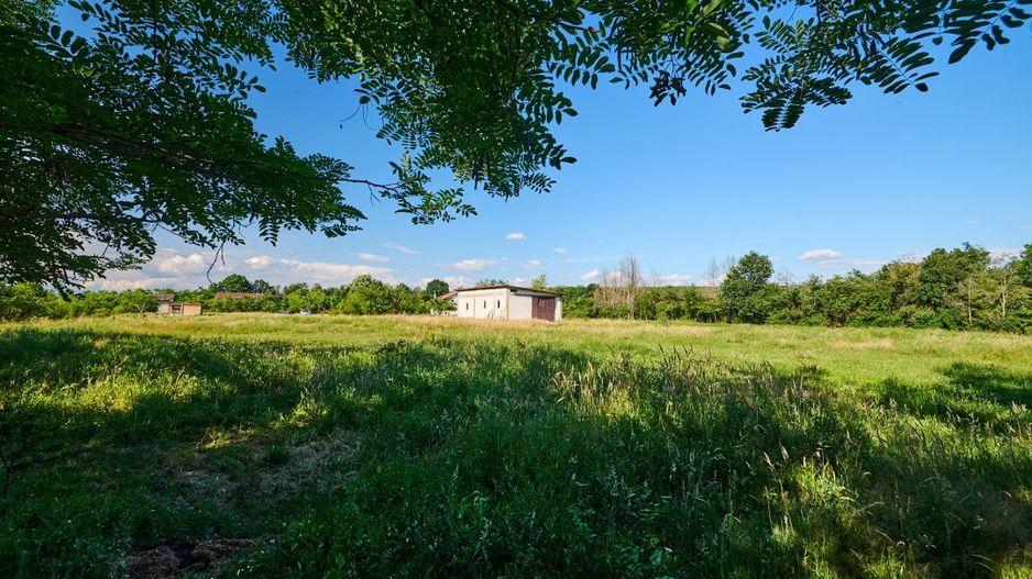 Teren Intravilan 1100 mp + Anexă 120 mp - Budeasa, Calotesti! - Poză 1