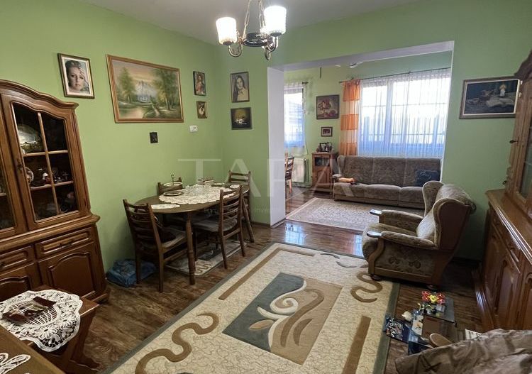 Casă individuală cu etaj,  Gruia, zonă liniștită, aproape de Centru. - Poză 1