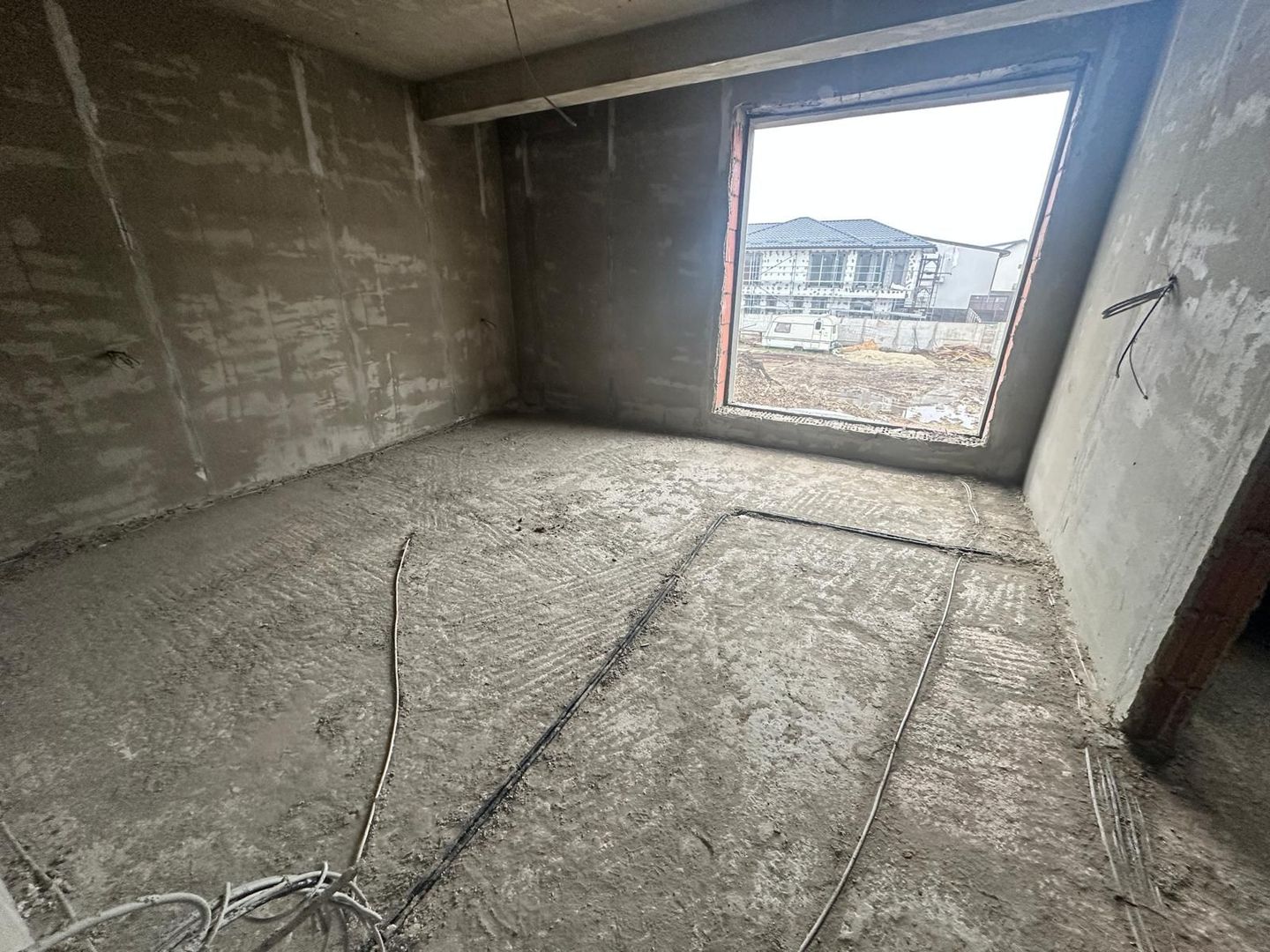 CASA INDIVIDUALA, 4 CAMERE, TOATE UTILITATILE, TEREN 300 MP, COMIS 0% - Poză 11