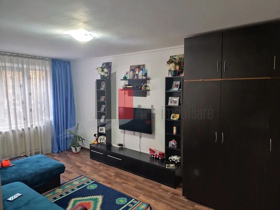Vânzare apartament 3 camere decomandat Apărătorii Patriei - Spiru Haret - Poză 5