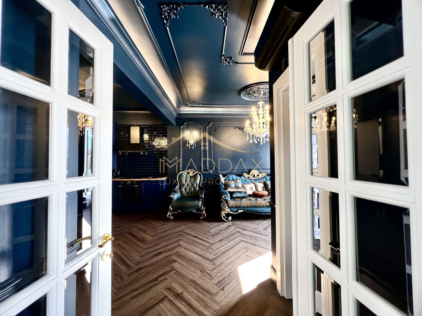 Apartament de Inchiriat | Dacia | 2 camere | Eleganta Stilului Clasic - Poză 1