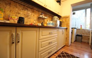 Zona Lipovei, 3 camere, centrala proprie. - Poză 8