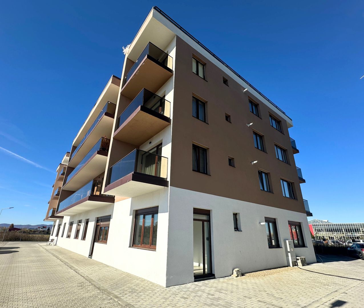 Apartament 2 camere 60 mp cu geam la baie lângă Paradisul Acvatic - Poză 10