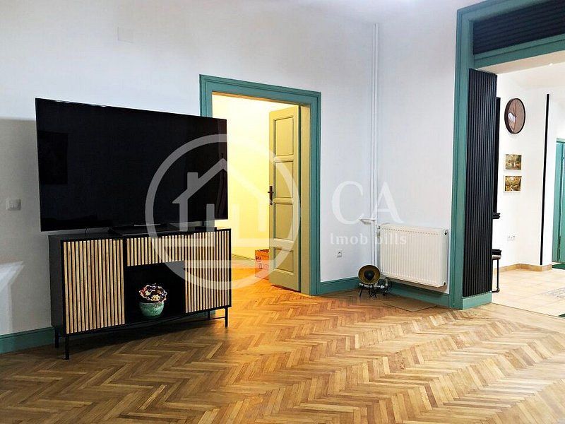 Apartament cu 4 camere de inchiriat, zona ultracentrala, Oradea - Poză 7