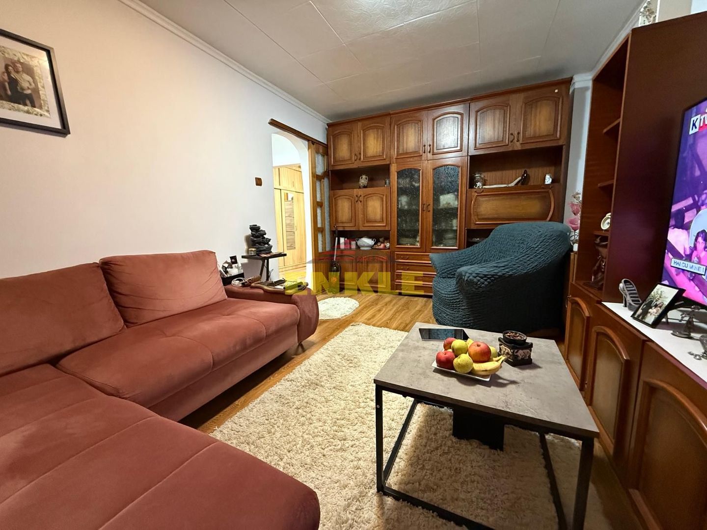 Vânzare apartament 3 camere, Zona Bucovina - Poză 2